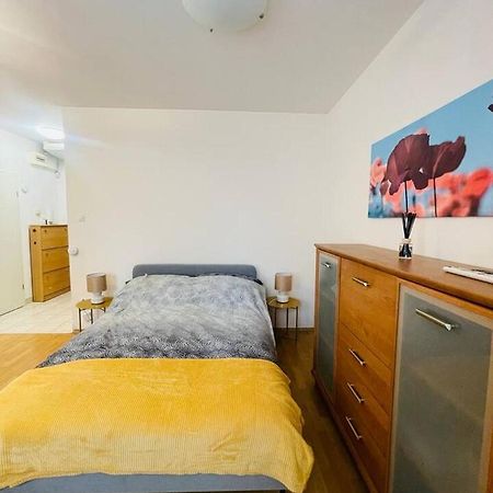 Central Studio Close To Andrassy Avenue For 4 Persons Budapeste Exterior foto